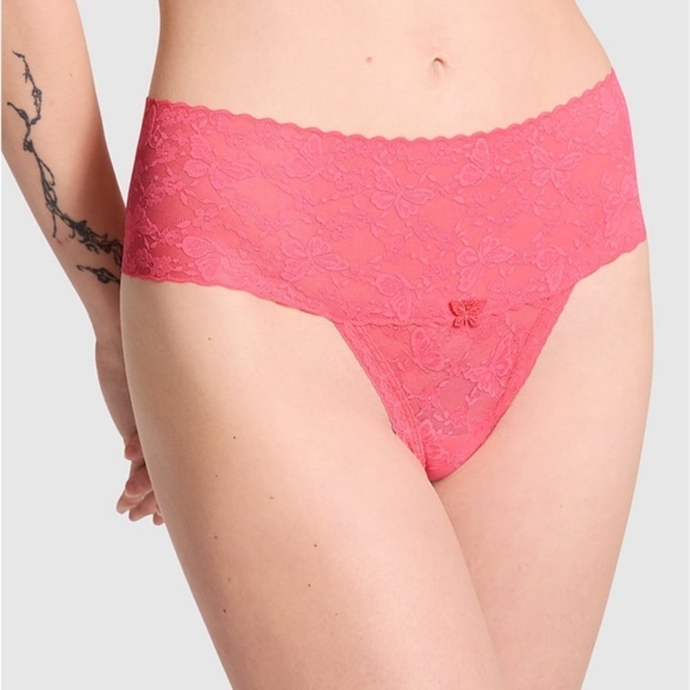 New Victoria’s Secret Wink Wide-Waist Thong Panty